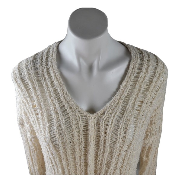 ASTR The Label White Crochet Knit V-Neck Sweater Woman's Size M Medium - Picture 2 of 9